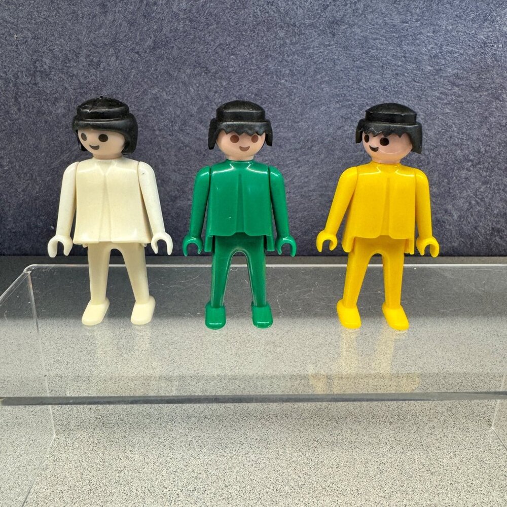 Lot of 3 Vintage Playmobile 1974‎ Action Figures White Green Yellow